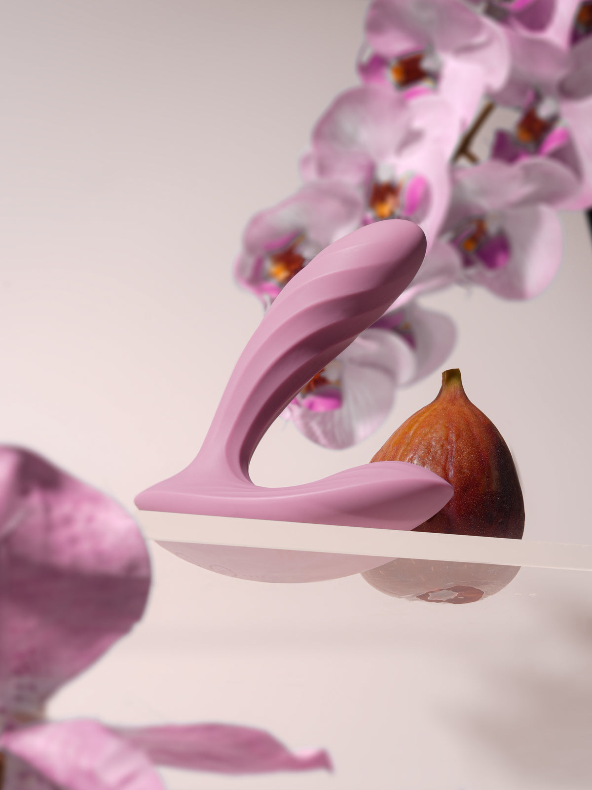 Svakom - Erica Plus App-Controlled Thrusting Wearable Vibrator