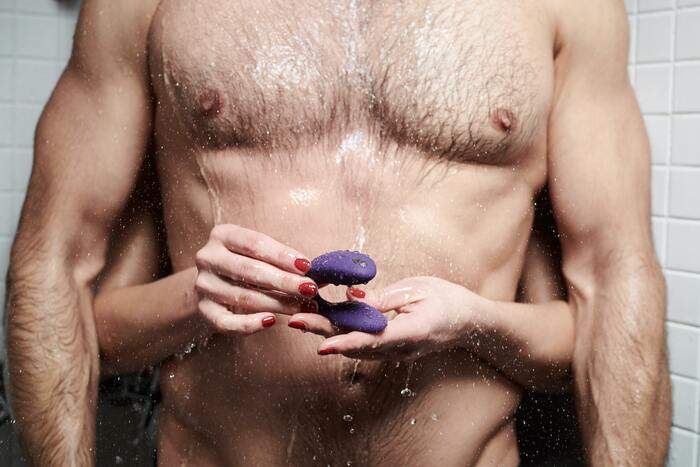 bathtub sex toy Womanizer Wave Shower Head Sex Toy Review UK 2024 main image 1