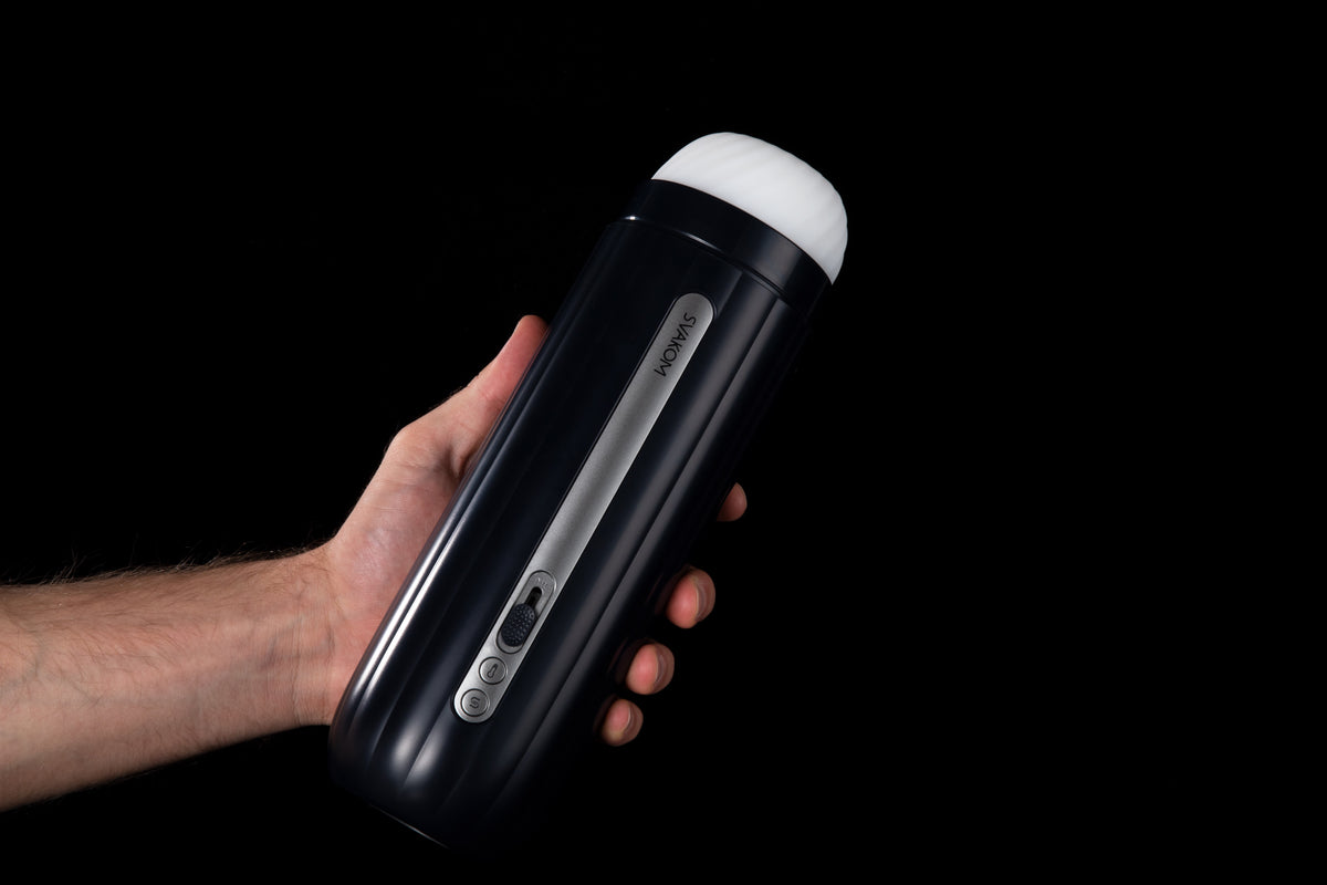 Svakom - Hannes Neo App-Controlled Throbbing Masturbator