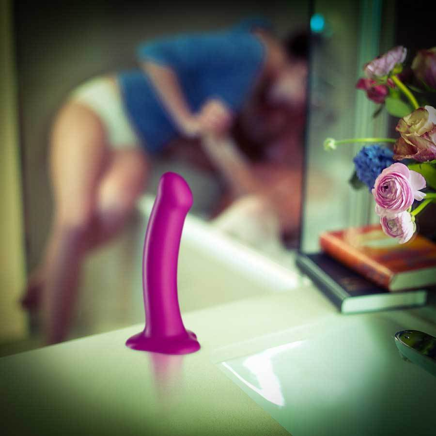 Fun Factory - Magnum G Spot Dildo Stub    G Spot Dildo (Non Vibration)